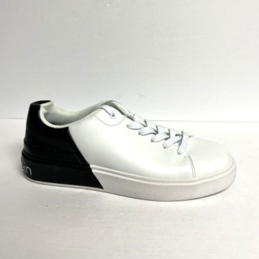 Calvin Klein Womens Blakee Sneaker White Size 8.5M